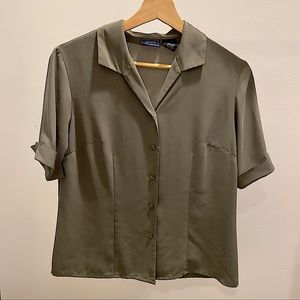 Collared botton down blouse